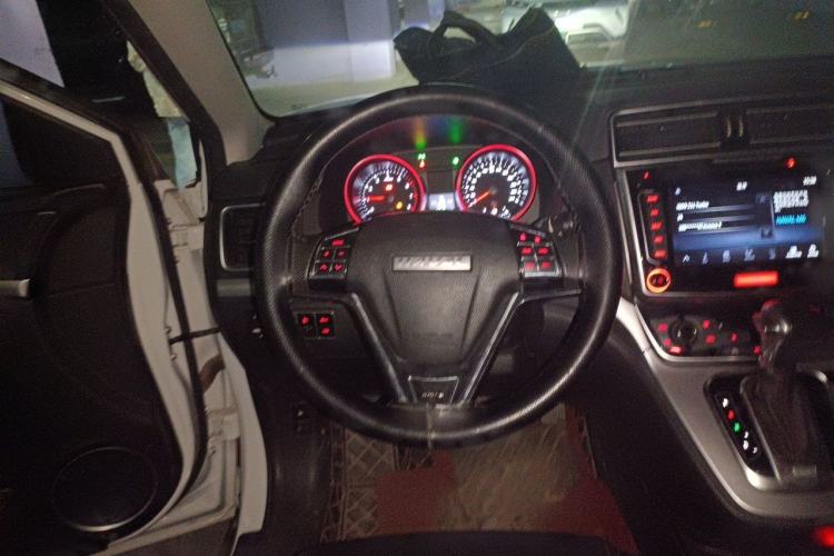 Used Haval M6 2017 1.5T Automatic Two-Wheel Drive Prestige Model Steering Wheel