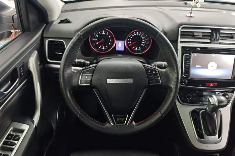Used Haval M6 2017 1.5T Automatic Two-Wheel Drive Prestige Model Steering Wheel