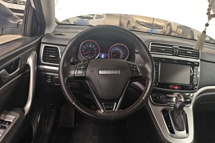 Used Haval M6 2017 1.5T Automatic Two-Wheel Drive Elite Model Steering Wheel