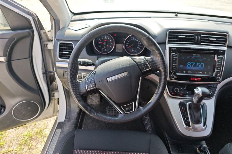Used Haval M6 2017 1.5T Automatic Two-Wheel Drive Urban Model Steering Wheel