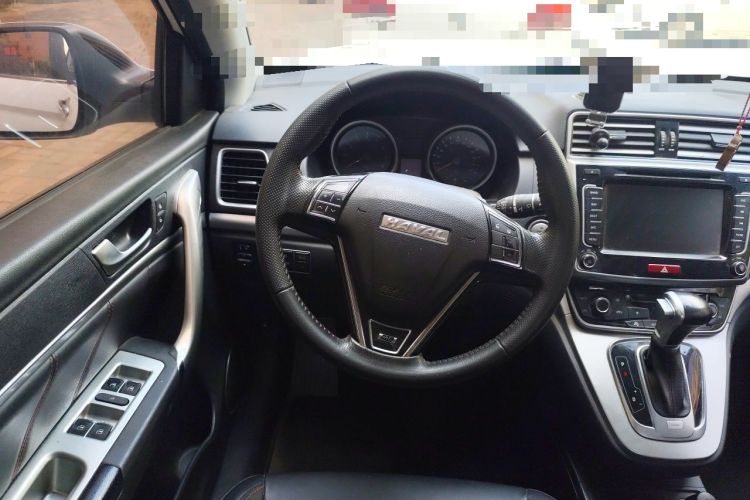 Used Haval M6 2017 1.5T Automatic Two-Wheel Drive Elite Model Steering Wheel