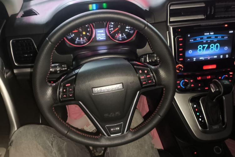 Used Haval M6 2017 1.5T Automatic Two-Wheel Drive Elite Model Steering Wheel