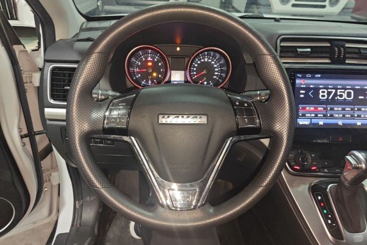 Used Haval M6 2017 1.5T Automatic Two-Wheel Drive Urban Model Steering Wheel