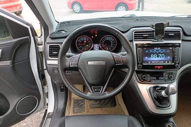 Used Haval M6 2017 1.5T Manual Two-Wheel Drive Elite Model Steering Wheel