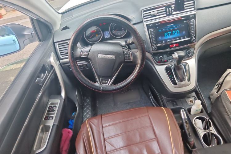 Used Haval M6 2017 1.5T Automatic Two-Wheel Drive Elite Model Steering Wheel