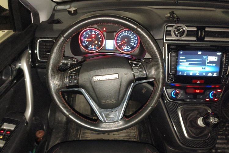 Used Haval M6 2017 1.5T Manual Two-Wheel Drive Elite Model Steering Wheel