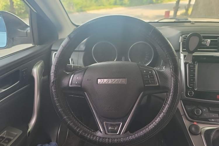 Used Haval M6 2017 1.5T Manual Two-Wheel Drive Elite Model Steering Wheel