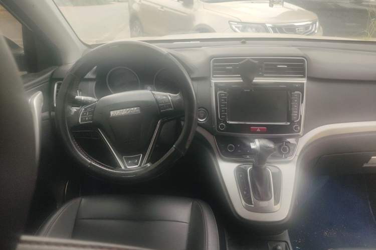 Used Haval M6 2017 1.5T Automatic Two-Wheel Drive Elite Model Steering Wheel