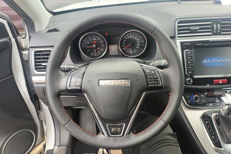 Used Haval M6 2017 1.5T Automatic Two-Wheel Drive Prestige Model Steering Wheel