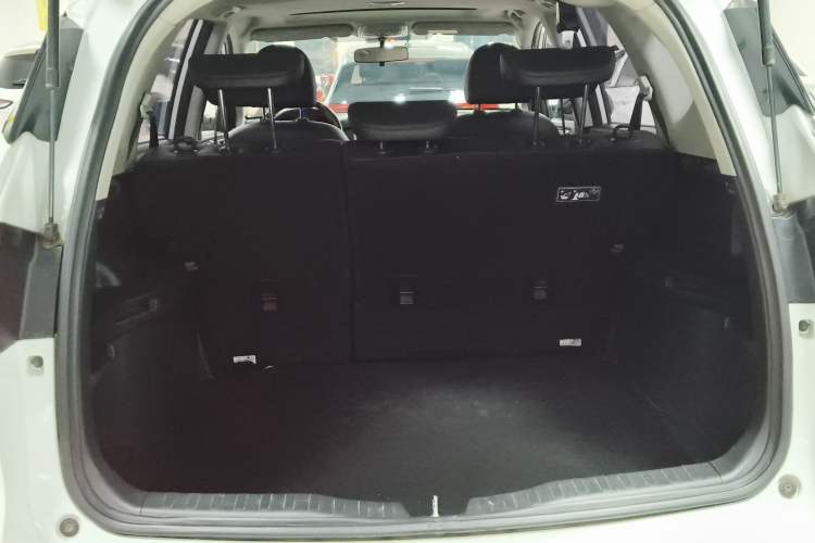 Used Haval M6 2017 1.5T Manual Two-Wheel Drive Elite Model Trunk