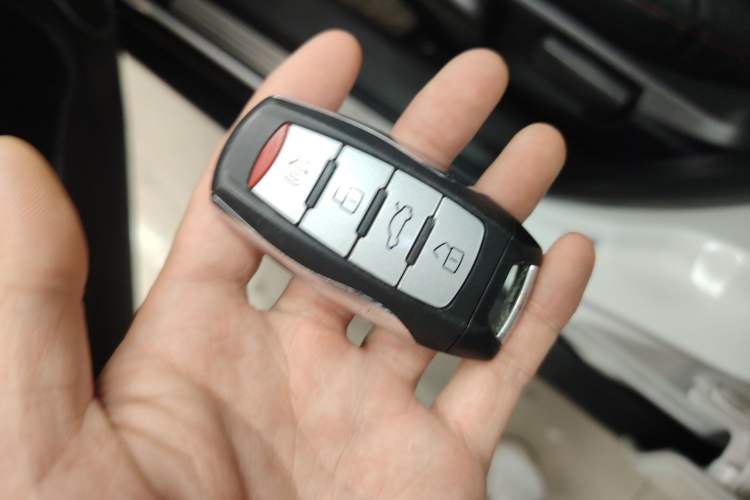 Used Haval M6 2017 1.5T Automatic Two-Wheel Drive Elite Model Vehicle Key