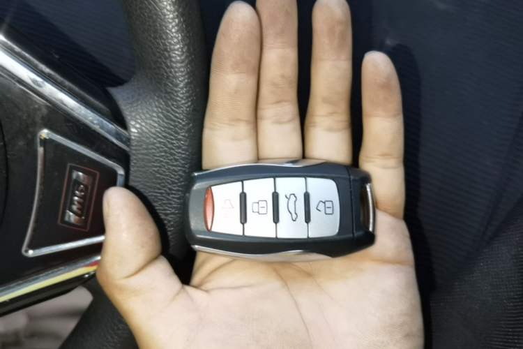 Used Haval M6 2017 1.5T Manual Two-Wheel Drive Urban Version Vehicle Key