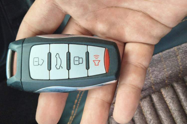 Used Haval M6 2017 1.5T Automatic Two-Wheel Drive Elite Model Vehicle Key
