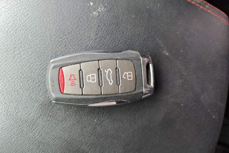 Used Haval M6 2017 1.5T Manual Two-Wheel Drive Elite Model Vehicle Key