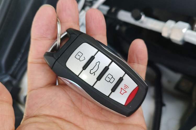 Used Haval M6 2017 1.5T Manual Two-Wheel Drive Elite Model Vehicle Key