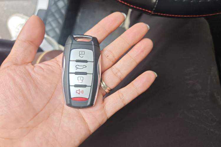 Used Haval M6 2017 1.5T Automatic Two-Wheel Drive Elite Model Vehicle Key
