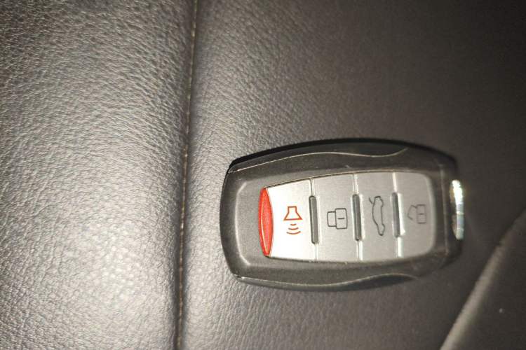 Used Haval M6 2017 1.5T Manual Two-Wheel Drive Elite Model Vehicle Key