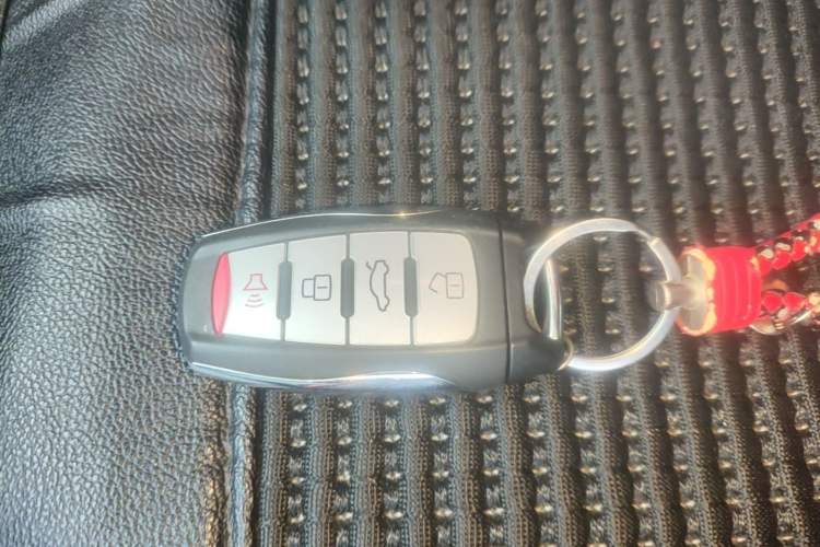 Used Haval M6 2017 1.5T Automatic Two-Wheel Drive Elite Model Vehicle Key