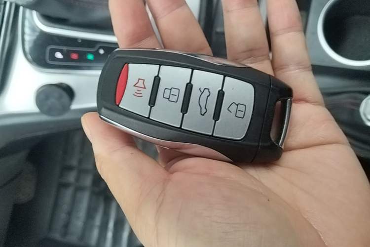 Used Haval M6 2017 1.5T Automatic Two-Wheel Drive Elite Model Vehicle Key