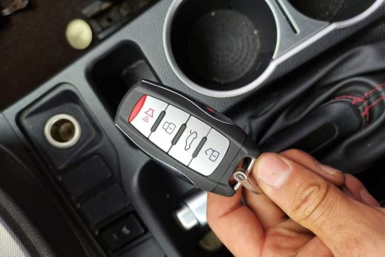 Used Haval M6 2017 1.5T Automatic Two-Wheel Drive Prestige Model Vehicle Key