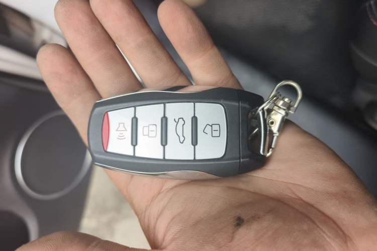 Used Haval M6 2017 1.5T Automatic Two-Wheel Drive Elite Model Vehicle Key
