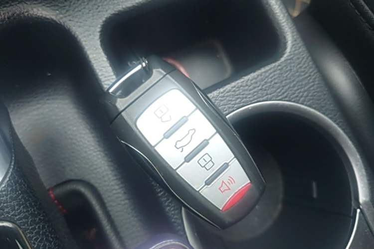 Used Haval M6 2017 1.5T Automatic Two-Wheel Drive Elite Model Vehicle Key