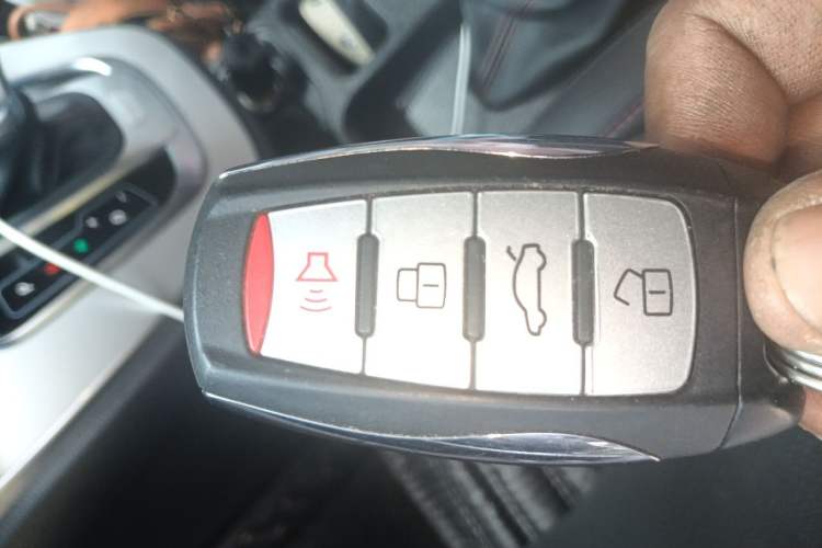 Used Haval M6 2017 1.5T Automatic Two-Wheel Drive Elite Model Vehicle Key