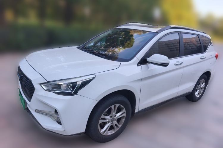 Used Haval M6 2017 1.5T Manual Two-Wheel Drive Elite Model Guazi used car, China used car export, Used car for sale, Used cars, Cheapest cars for sale