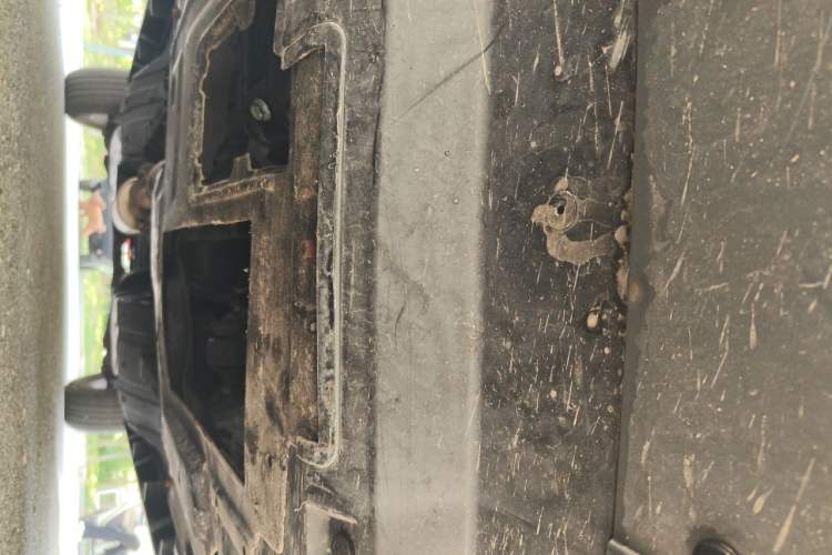 Used Haval M6 2018 1.5T Manual Two-Wheel Drive Urban Model Chassis Front