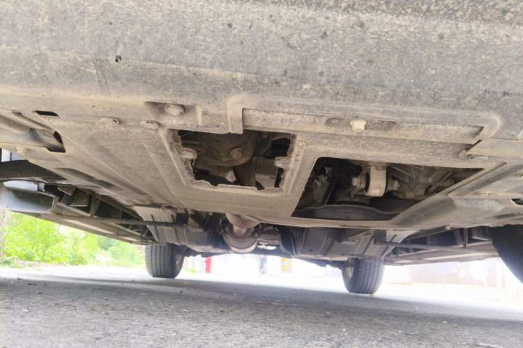 Used Haval M6 2018 1.5T Manual Two-Wheel Drive Elite Model Chassis Front