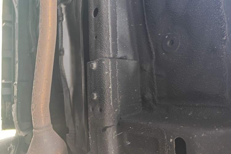 Used Haval M6 2018 1.5T Manual Two-Wheel Drive Urban Model Chassis Front Right