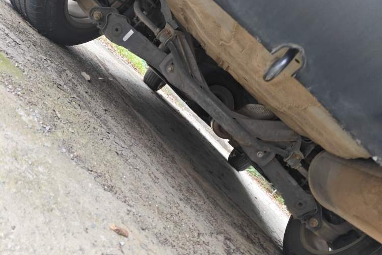 Used Haval M6 2018 Revised Version 1.5T DCT Two-Wheel Drive Elite Edition Chassis Rear