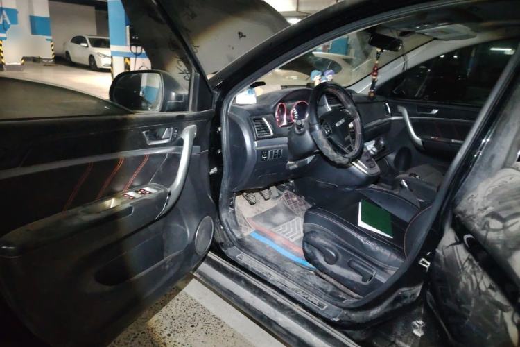 Used Haval M6 2018 1.5T Manual Two-Wheel Drive Elite Model Driver Seat