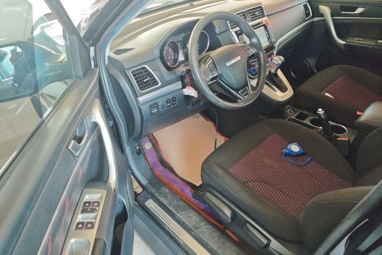 Used Haval M6 2018 Revised Version 1.5T DCT Two-Wheel Drive Urban Style Driver Seat