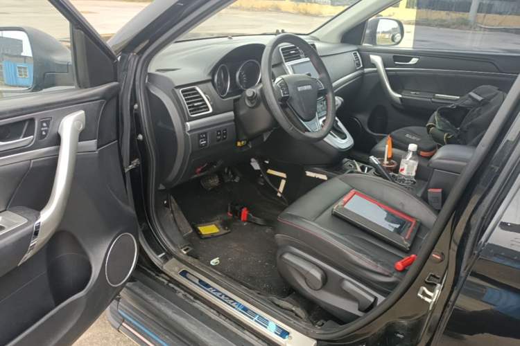 Used Haval M6 2018 Revised Version 1.5T DCT Two-Wheel Drive Elite Edition Driver Seat