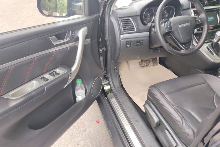 Used Haval M6 2018 Revised Version 1.5T DCT Two-Wheel Drive Elite Edition Driver Seat