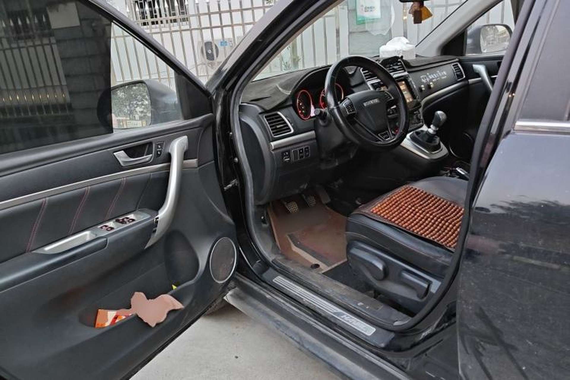 Used Haval M6 2018 1.5T Manual Two-Wheel Drive Elite Model Driver Seat