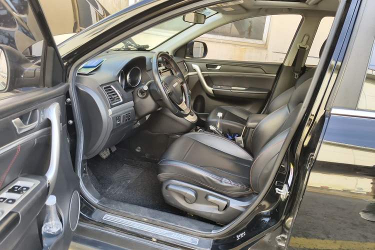 Used Haval M6 2018 Revised Version 1.5T DCT Two-Wheel Drive Elite Edition Driver Seat