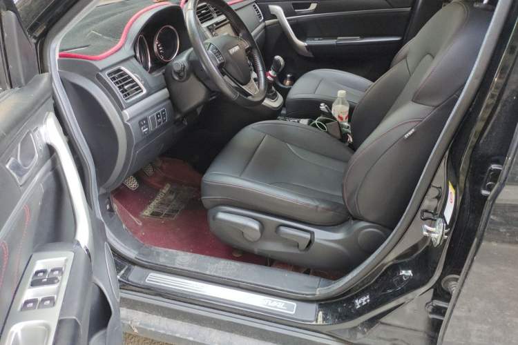 Used Haval M6 2018 1.5T Manual Two-Wheel Drive Elite Model Driver Seat