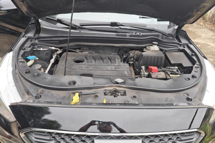 Used Haval M6 2018 Revised Version 1.5T DCT Two-Wheel Drive Elite Edition Engine Bay
