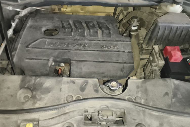 Used Haval M6 2018 Revised Version 1.5T DCT Two-Wheel Drive Elite Edition Engine Bay