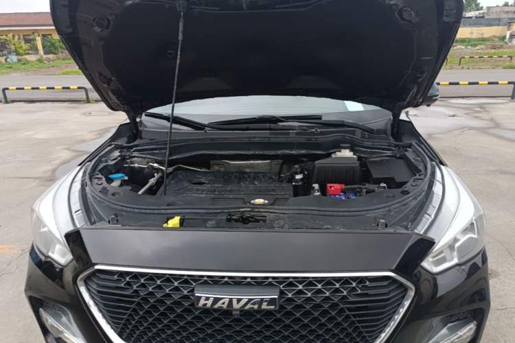 Used Haval M6 2018 Revised Version 1.5T DCT Two-Wheel Drive Elite Edition Engine Bay