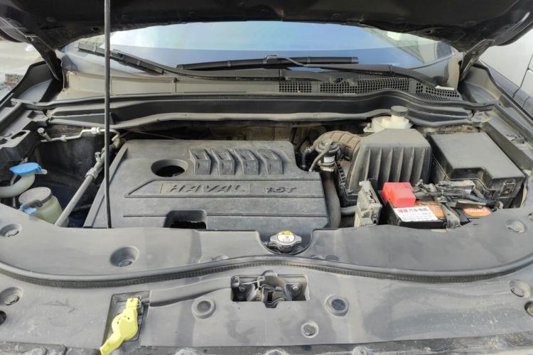Used Haval M6 2018 1.5T DCT Two-Wheel Drive Elite Model Engine Bay