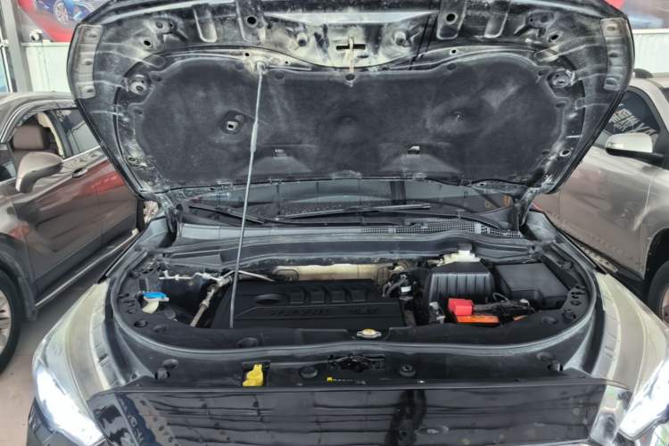 Used Haval M6 2018 Revised Version 1.5T DCT Two-Wheel Drive Elite Edition Engine Bay