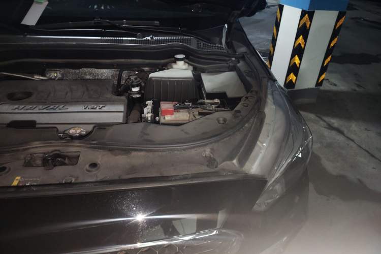 Used Haval M6 2018 1.5T DCT Two-Wheel Drive Elite Model Engine Bay Left