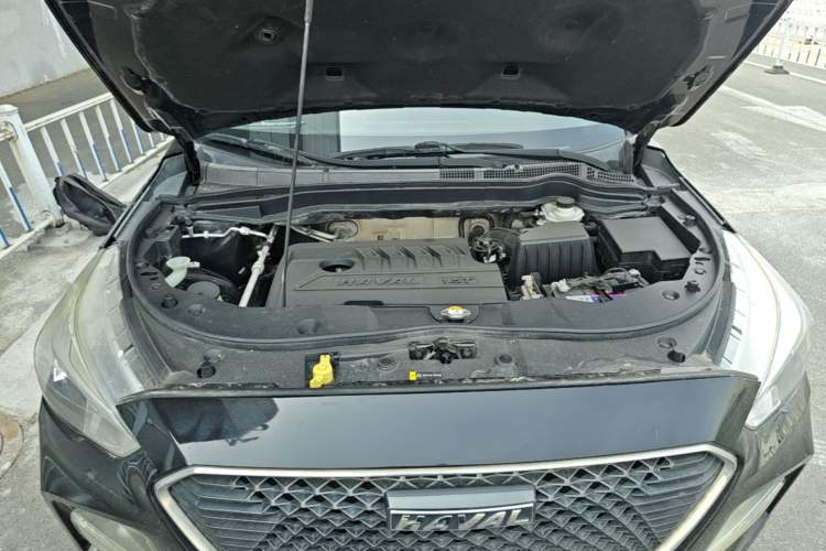 Used Haval M6 2018 1.5T Manual Two-Wheel Drive Elite Model Engine Bay