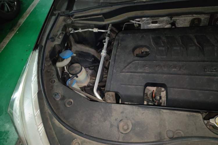 Used Haval M6 2018 1.5T Manual Two-Wheel Drive Elite Model Engine Bay Right