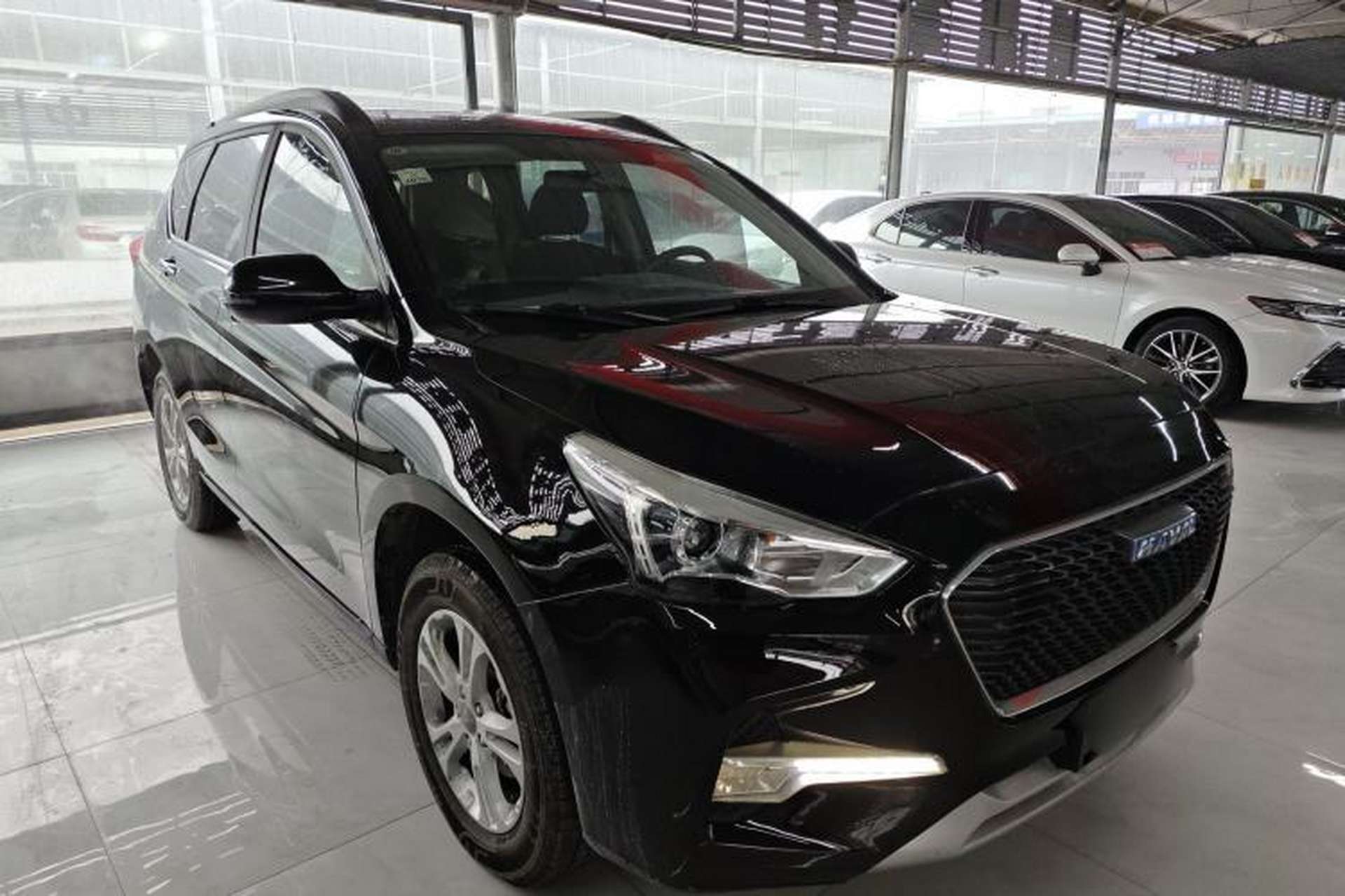 Used Haval M6 2018 Revised Version 1.5T DCT Two-Wheel Drive Urban Style Exterior 2