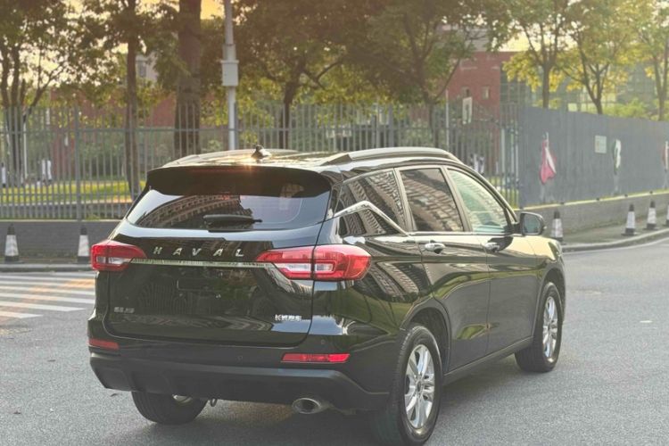 Used Haval M6 2018 Revised Version 1.5T DCT Two-Wheel Drive Elite Edition Exterior 3