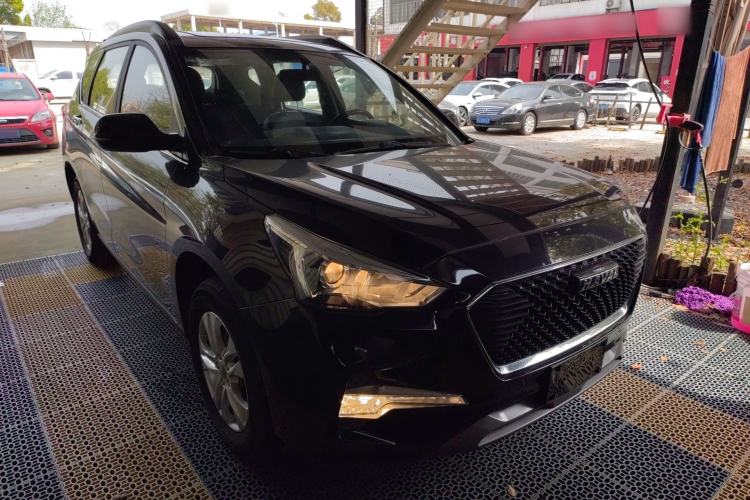 Used Haval M6 2018 Revised Version 1.5T DCT Two-Wheel Drive Elite Edition Front Right 45 Deg